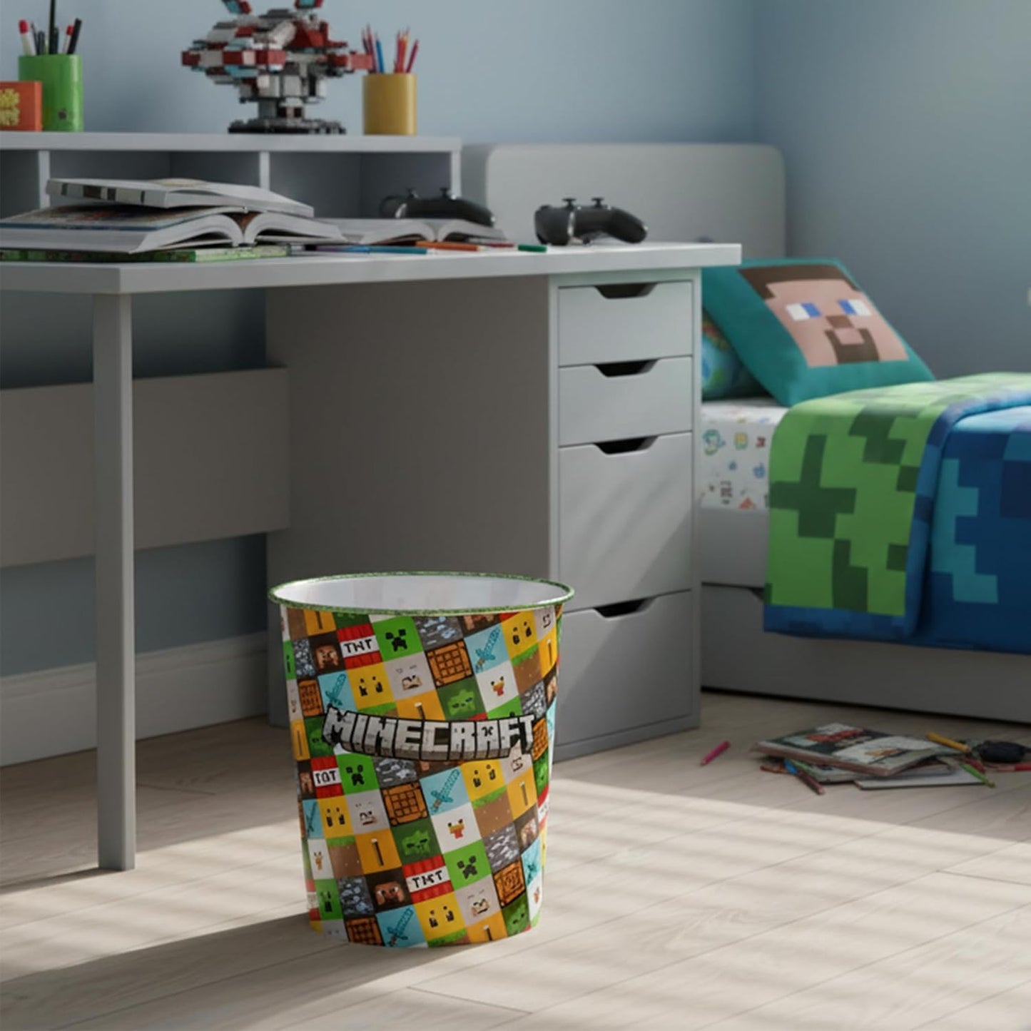 Kids Waste Paper Bin 7L – Minecraft Design Plastic Trash Can for Bedroom, Study Desk & Playroom, Lightweight Open Top Dustbin