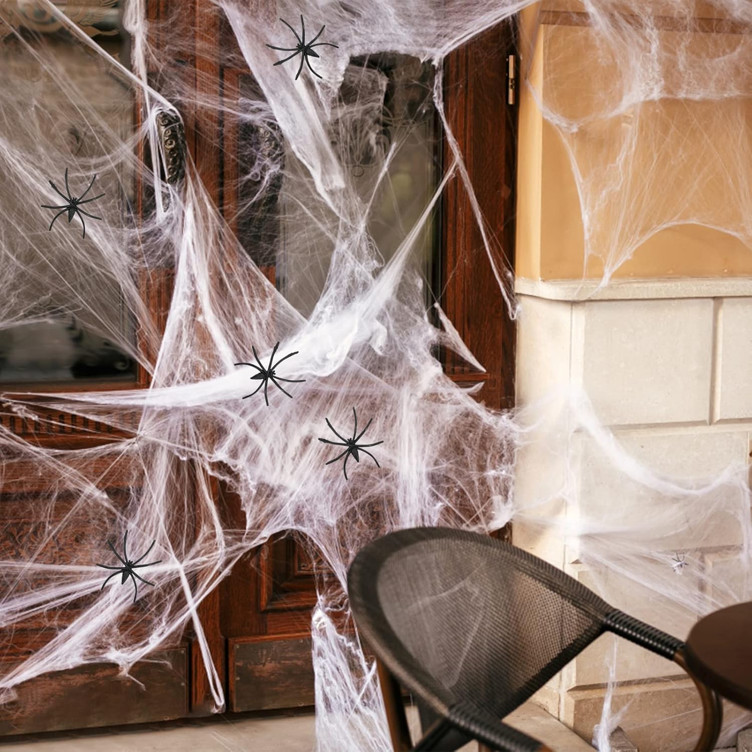Halloween Spider Web 60g with 30pcs Fake Spiders – Stretchable Cobweb for Haunted House, Outdoor & Indoor Halloween Decorations